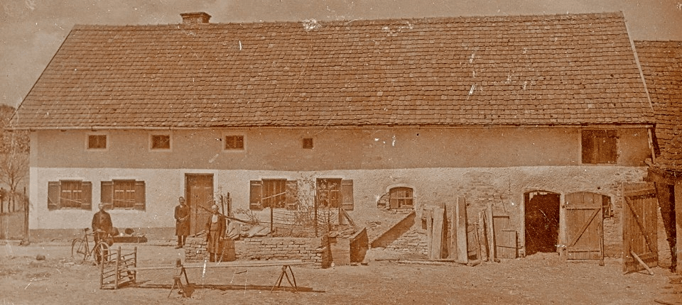 Depiction of the Farmstead Where the Hinterkaifeck Murders Took Place, Source: Wikimedia Commons/Public Domain