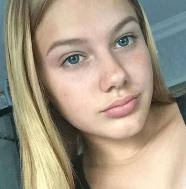 Rebecca Reusch1